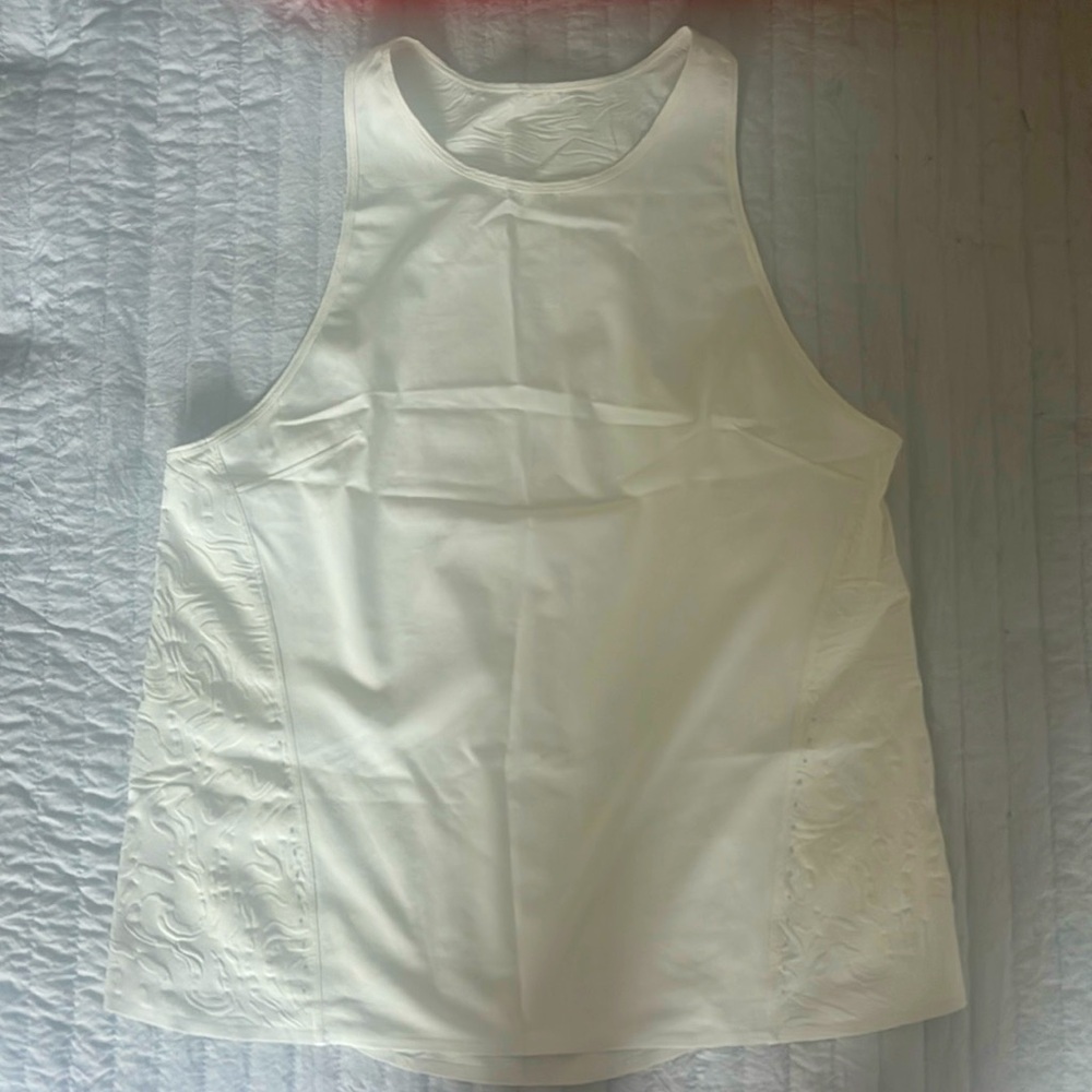 Lululemon white printed pattern tank top
